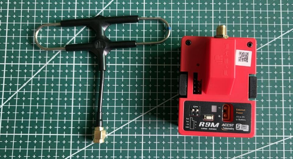 Frsky Receiver Module - Frsky R9M ตัวรับสัญญาณช่วงไกล900MHz โมดูล1W สำหรับ elrs
